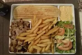 Assiette Grecque Complète - Le Palais du Kebab à Epernon