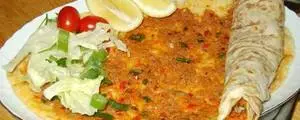 Lahmacun, la pizza turque