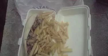 Kebab Frites - La porte St Denis à Paris