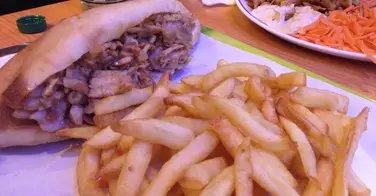 Grec fromage sans oignons - Adam à Levallois Perret