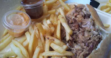 Kebab frites et Chikka Thaï - L'original à Paris