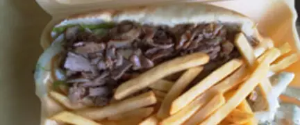 Le kebab le plus “polémique” de Paris offre 1 000 kebabs dans sa nouvelle adresse